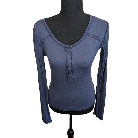 We the Free Megs Up All Night Henley Top Ribbed Snap Button Slim Fit Y2K Small - Picture 1 of 12
